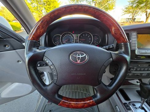 Used 2003 Toyota Land Cruiser w/ Convenience Pkg AWD/4WD image 43
