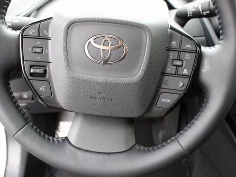 Certified 2026 Toyota Prius Plug-In Hybrid image 11