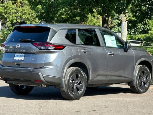 New 2026 Nissan Rogue SV AWD/4WD image 2