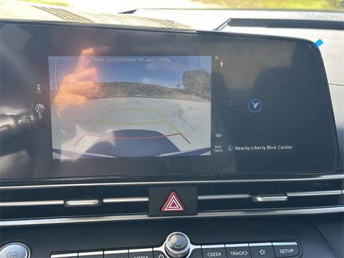 New 2025 Hyundai Elantra SEL image 30