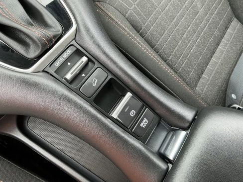 Used 2025 Honda HR-V Sport image 21