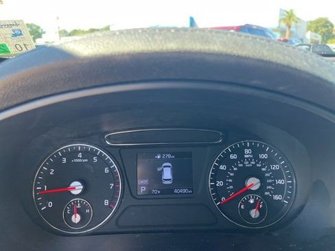 Used 2020 Kia Sorento L image 17