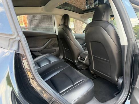 Used 2018 Tesla Model 3 Long Range RWD image 38