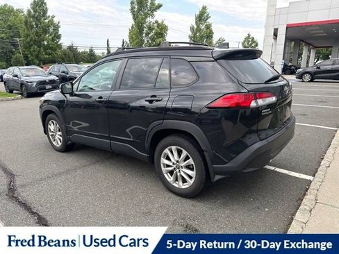 Used 2023 Toyota Corolla Cross LE w/ Moonroof Package AWD/4WD image 13