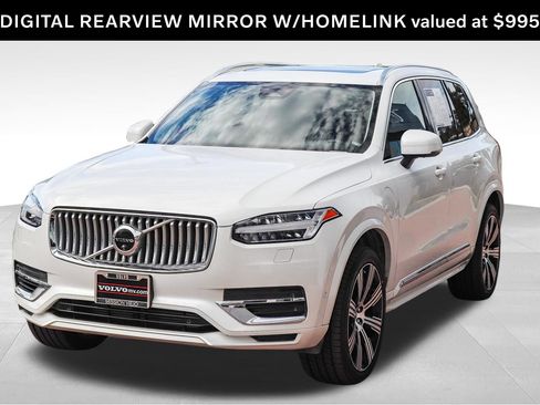 Used 2025 Volvo XC90 T8 Plus w/ Protection Package Premier AWD/4WD image 3