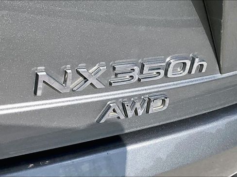 Used 2022 Lexus NX 350h AWD image 9