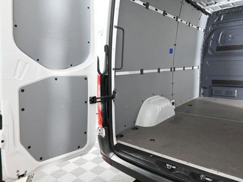 Used 2025 Mercedes-Benz Sprinter 2500 image 16