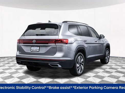 Used 2024 Volkswagen Atlas SE image 11