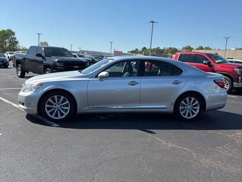 Used 2011 Lexus LS 460 AWD w/ Luxury Value Edition image 3