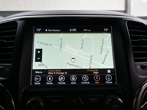 Used 2018 Jeep Grand Cherokee Limited image 20