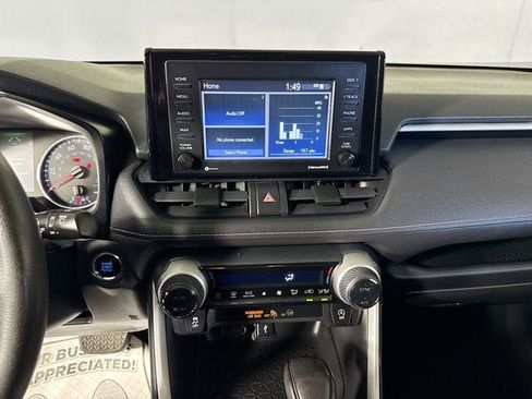 Used 2021 Toyota RAV4 XLE AWD/4WD image 12