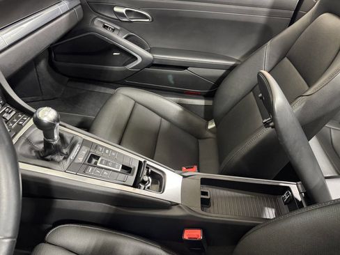 Used 2014 Porsche 911 Carrera S image 26