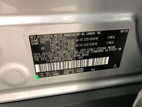 Used 2020 Toyota RAV4 XLE Premium AWD/4WD image 32
