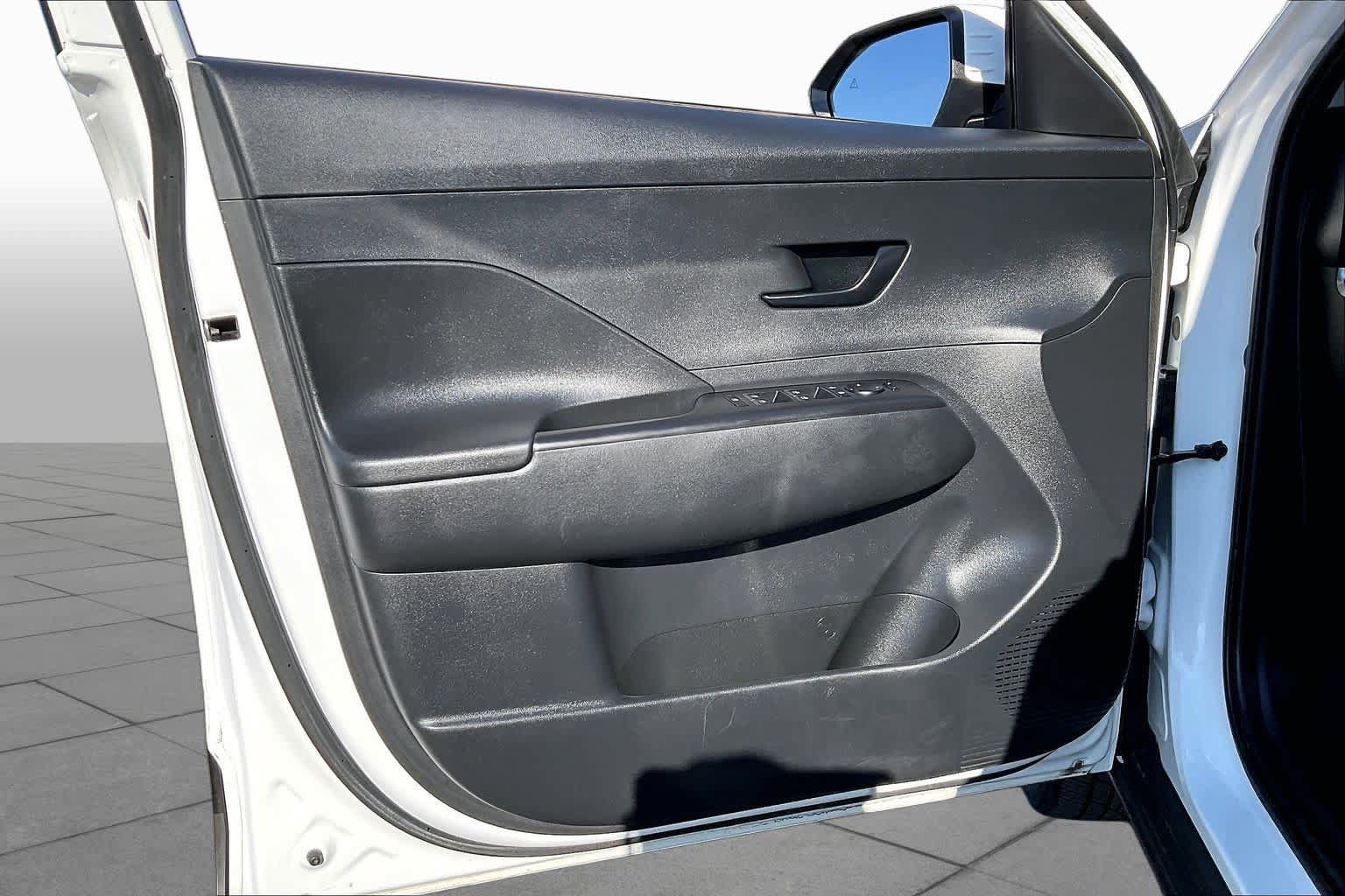 Used 2025 Hyundai Kona SEL FWD image 20