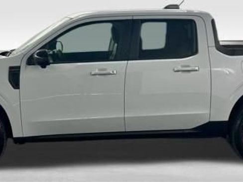 Used 2025 Ford Maverick Lariat w/ 4K Tow Package AWD/4WD image 5