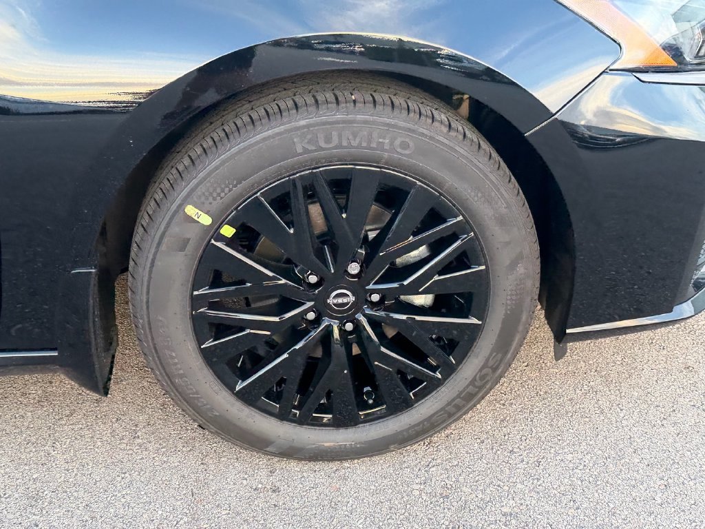 New 2026 Nissan Altima 2.5 SV w/ SV Special Edition Package FWD image 9