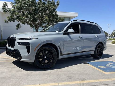 New 2026 BMW X7 xDrive40i w/ M Sport Package image 2