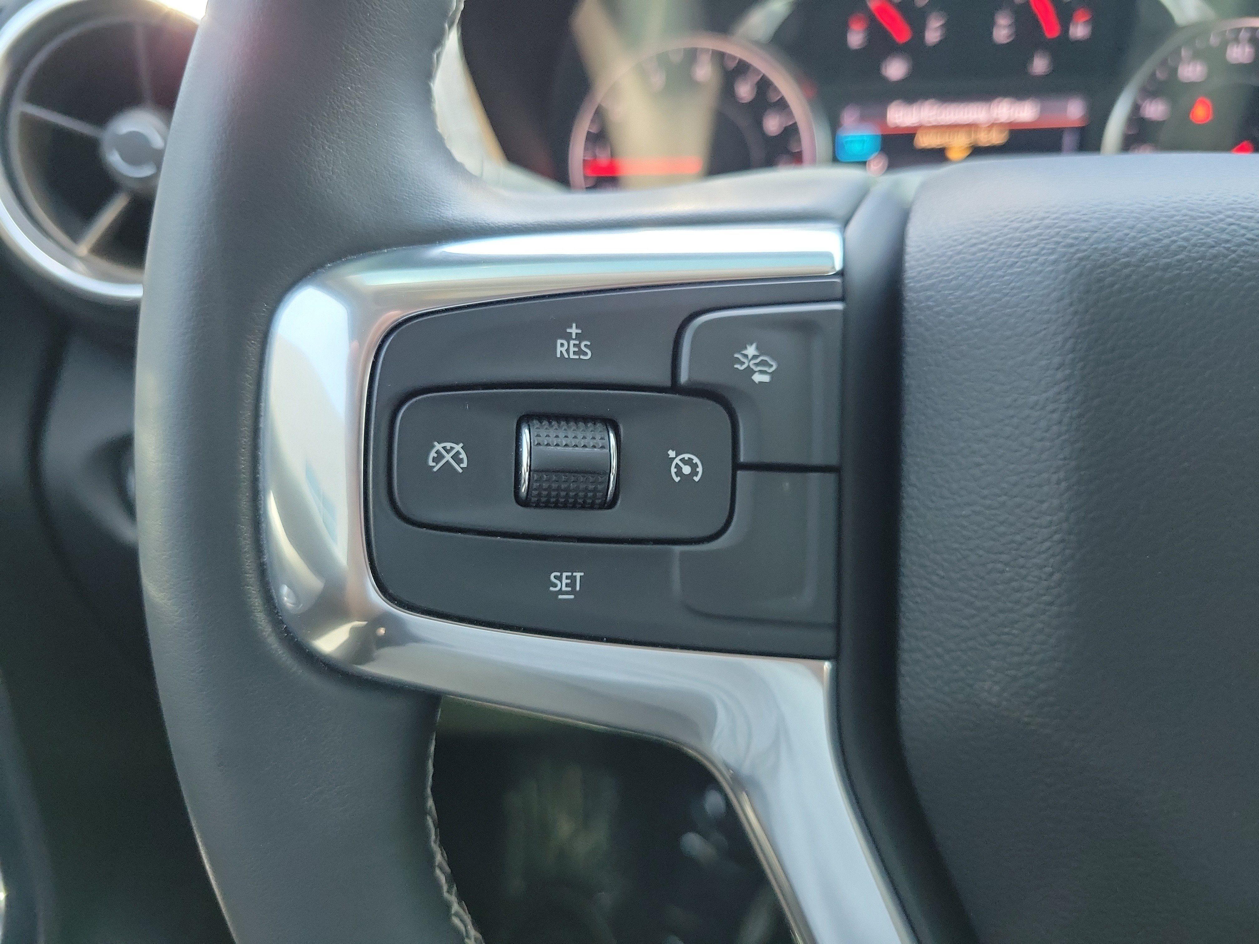 Used 2024 Chevrolet Blazer LT FWD image 28