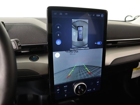 Used 2023 Ford Mustang Mach-E Select image 6