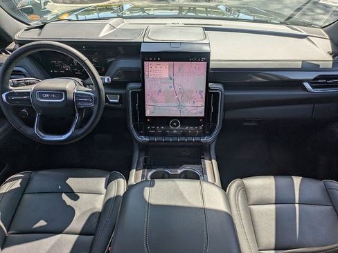 Used 2025 GMC Yukon XL Elevation w/ Elevation Premium Package image 14