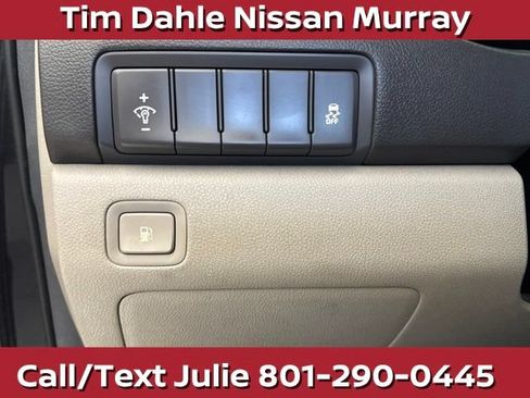 Used 2015 Kia Sedona EX FWD image 27