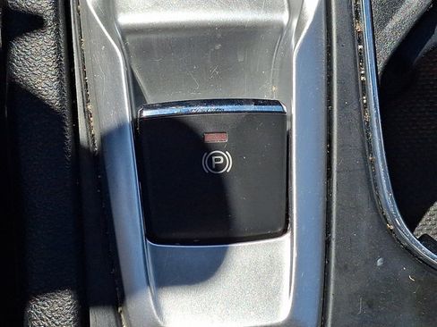 Used 2024 Subaru Ascent Premium w/ Convenience Package AWD/4WD image 24