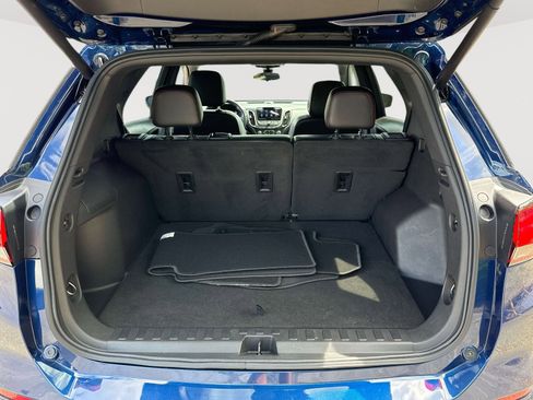Used 2023 Chevrolet Equinox RS AWD/4WD image 34