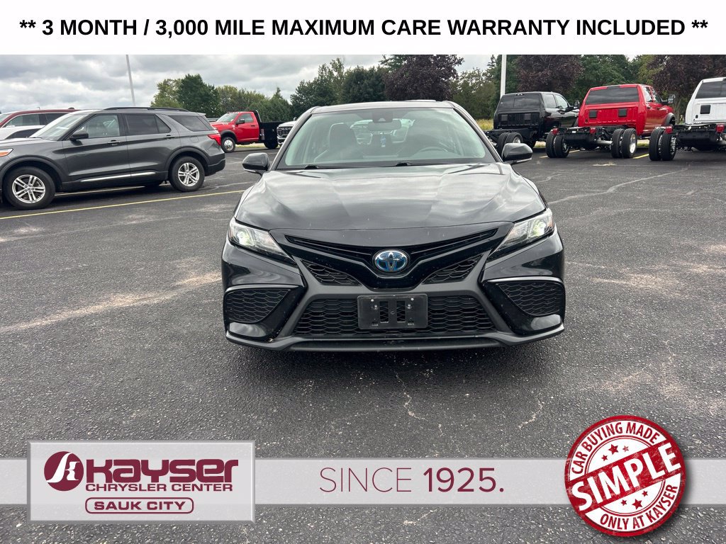 Used 2023 Toyota Camry SE w/ Convenience Package FWD image 3