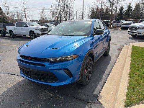 Certified 2023 Dodge Hornet GT Plus w/ Track Pack AWD/4WD image 6