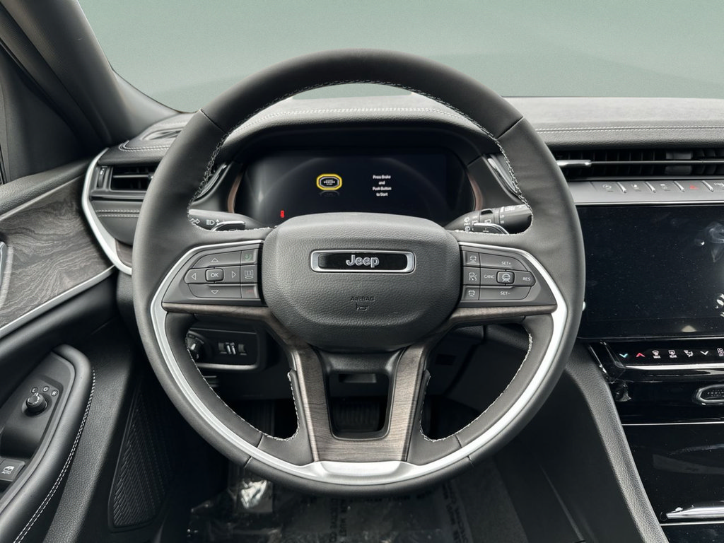 New 2027 Jeep Grand Cherokee Altitude RWD image 28