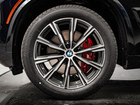 New 2026 BMW X5 xDrive40i w/ Executive Package image 13