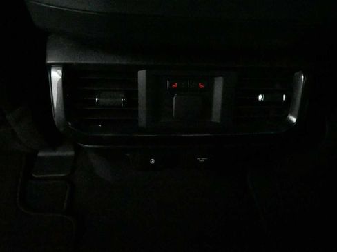 Used 2021 Ford F150 Lariat w/ Equipment Group 502A High AWD/4WD image 17