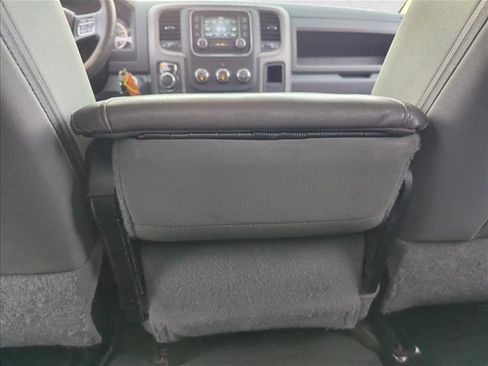 Used 2017 RAM 1500 Express image 17