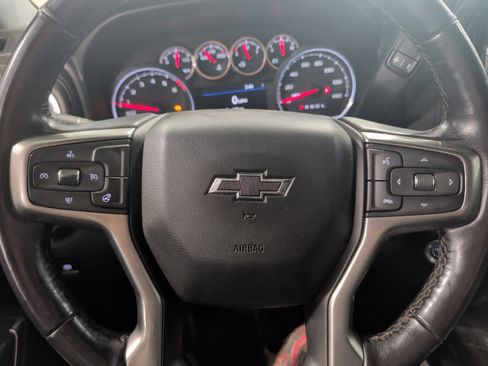 Used 2021 Chevrolet Silverado 1500 LT Trail Boss w/ Convenience Package II AWD/4WD image 9