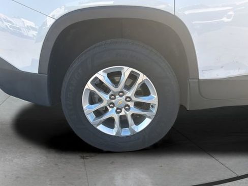 Certified 2022 Chevrolet Traverse LS image 28