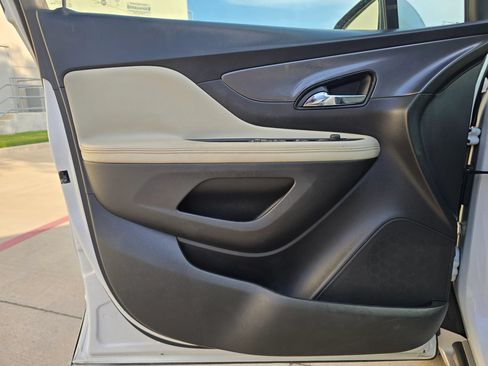 Used 2018 Buick Encore Preferred FWD image 16