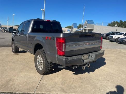 Used 2022 Ford F250 Platinum image 6