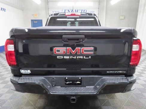 Used 2023 GMC Canyon Denali image 37