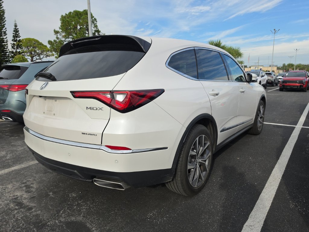 Used 2024 Acura MDX w/ Technology Package AWD/4WD image 16