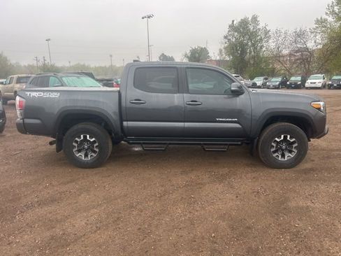Used 2023 Toyota Tacoma TRD Off-Road w/ Technology Package AWD/4WD image 5