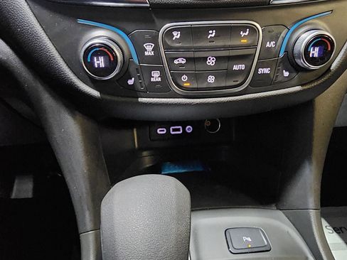 Used 2022 Chevrolet Equinox LT image 26