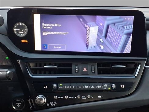 Certified 2023 Lexus ES 300h w/ Premium Package image 10