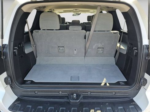 Used 2022 Toyota Sequoia SR5 AWD/4WD image 27