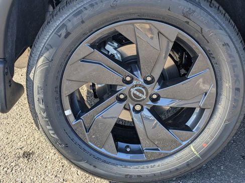 New 2026 Nissan Rogue SV image 9