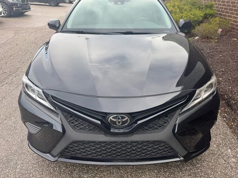 Used 2020 Toyota Camry SE image 32