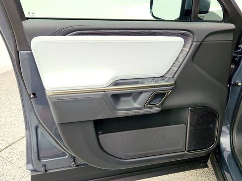 Used 2024 Rivian R1S Adventure AWD/4WD image 12