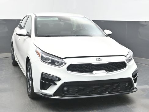 Used 2021 Kia Forte LXS FWD image 2
