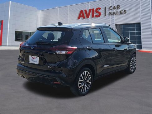 Used 2024 Nissan Kicks SV image 6