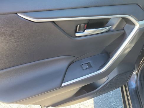 Used 2024 Toyota RAV4 XLE w/ Convenience Package image 12