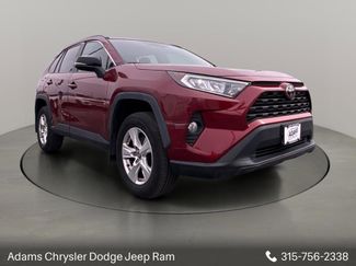 Used 2021 Toyota RAV4 XLE video 1